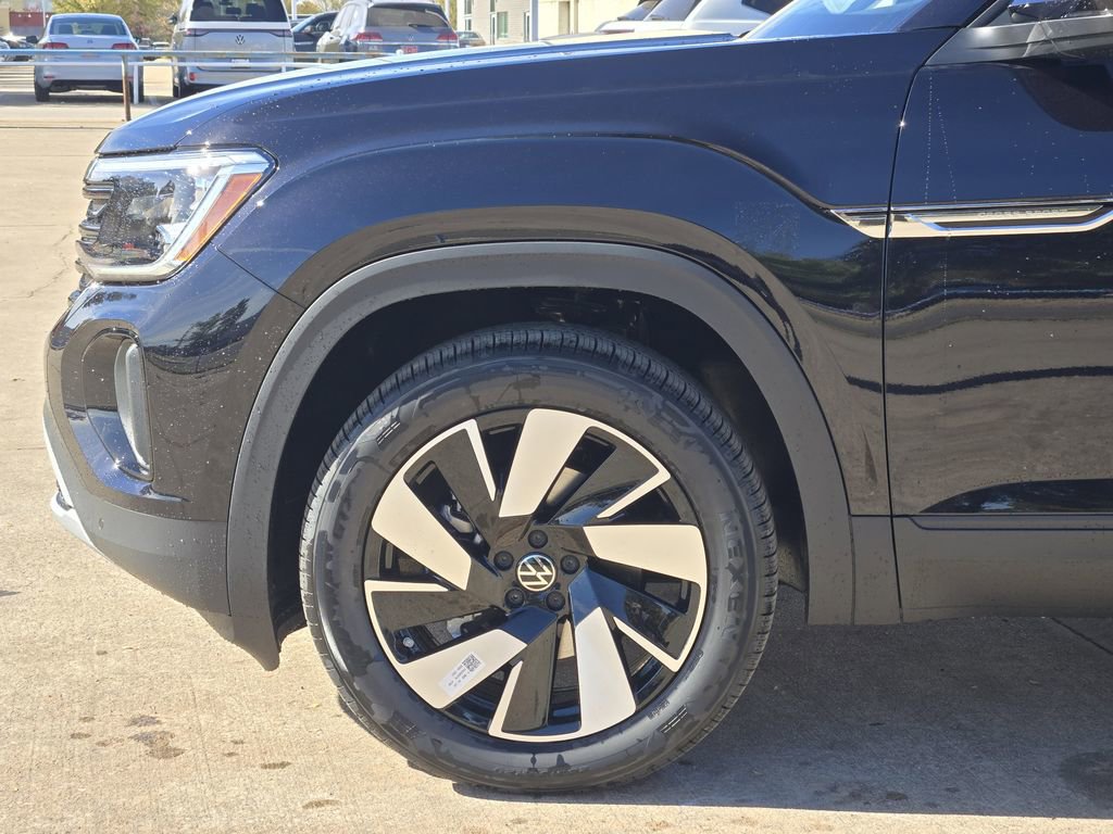 New 2026 Volkswagen Atlas Cross Sport SE image 5