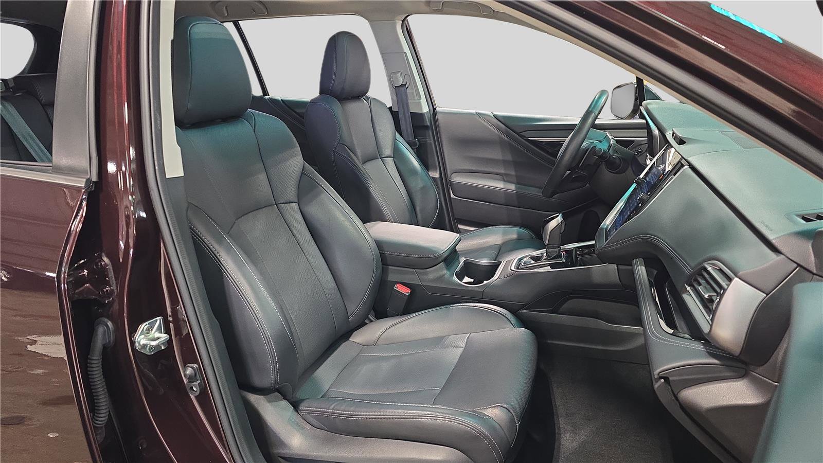 Used 2023 Subaru Outback Limited image 12