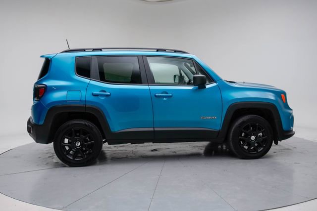 Used 2022 Jeep Renegade Latitude w/ Sun/Sound Group image 9