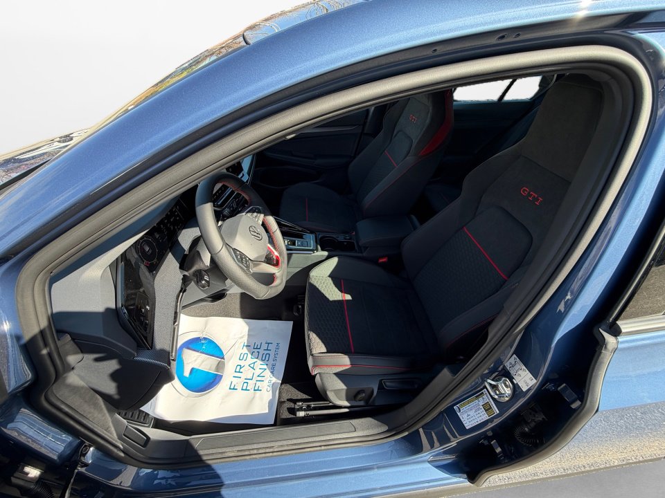 New 2026 Volkswagen Golf SE image 9