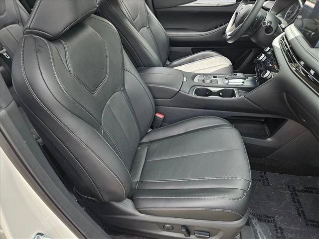 Used 2025 INFINITI QX60 Pure FWD image 17