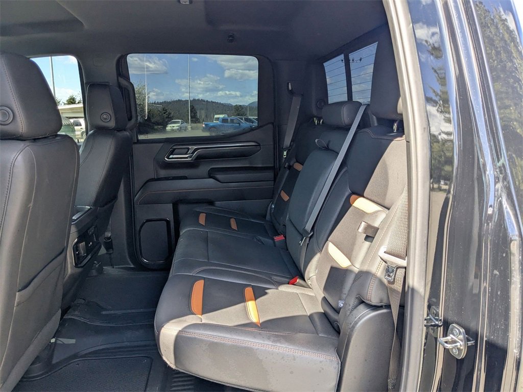 Used 2024 GMC Sierra 1500 AT4 w/ Technology Package image 25