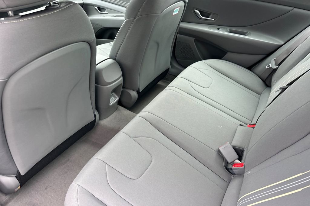 New 2026 Hyundai Elantra Sport image 9