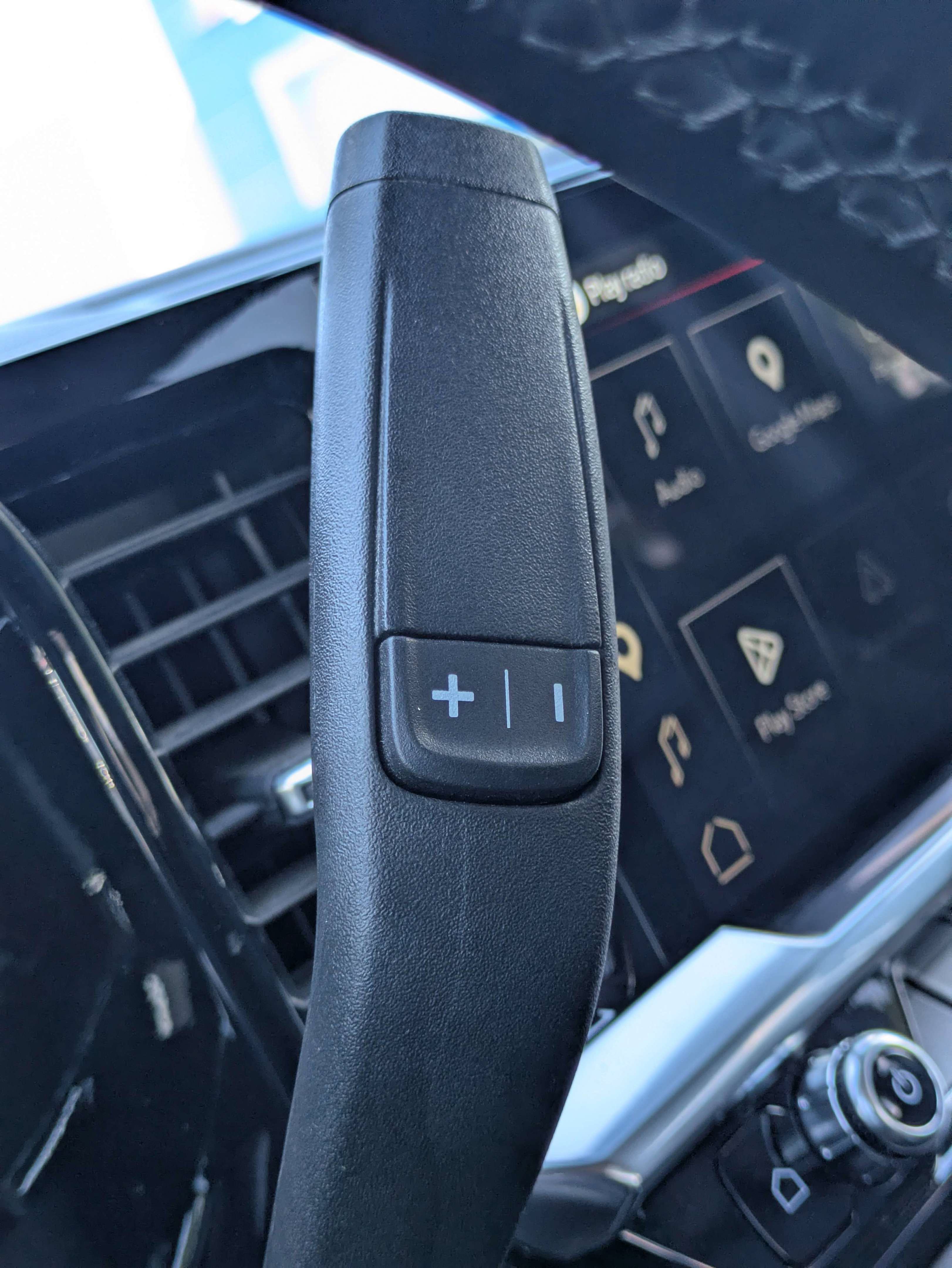 Certified 2025 GMC Sierra 1500 SLT RWD image 17