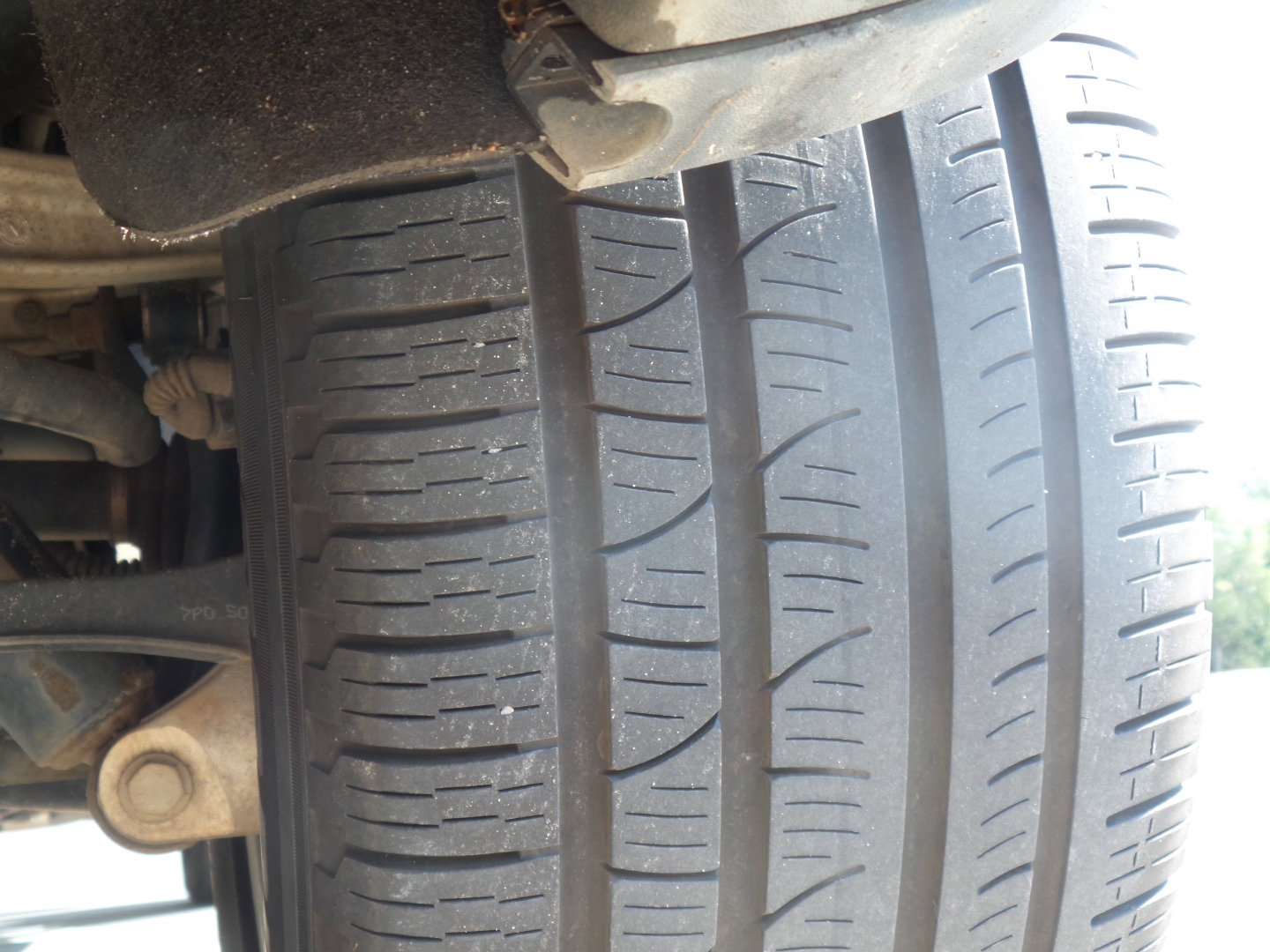 Used 2013 Volkswagen Touareg VR6 image 31