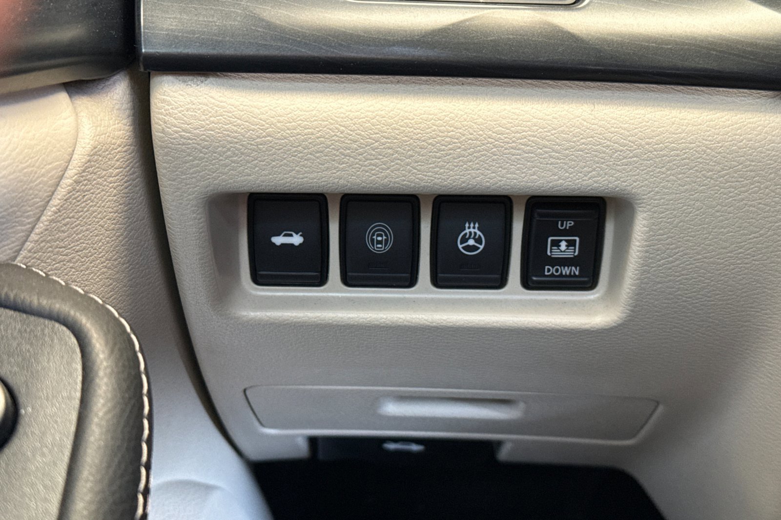 Used 2023 Nissan Maxima Platinum w/ Sport Mat Group FWD image 34