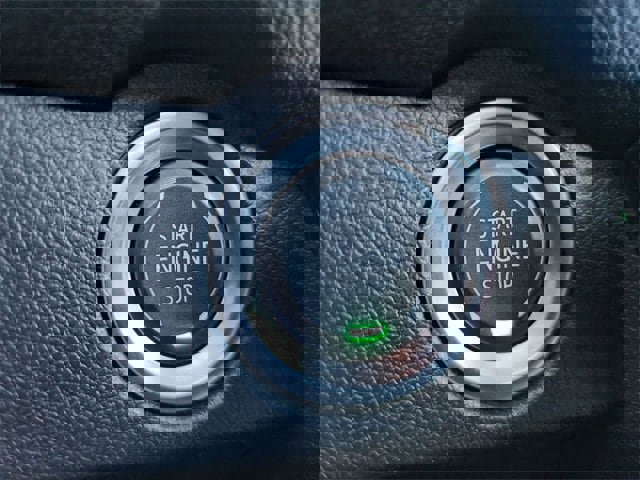 Certified 2024 Chevrolet Traverse RS image 16