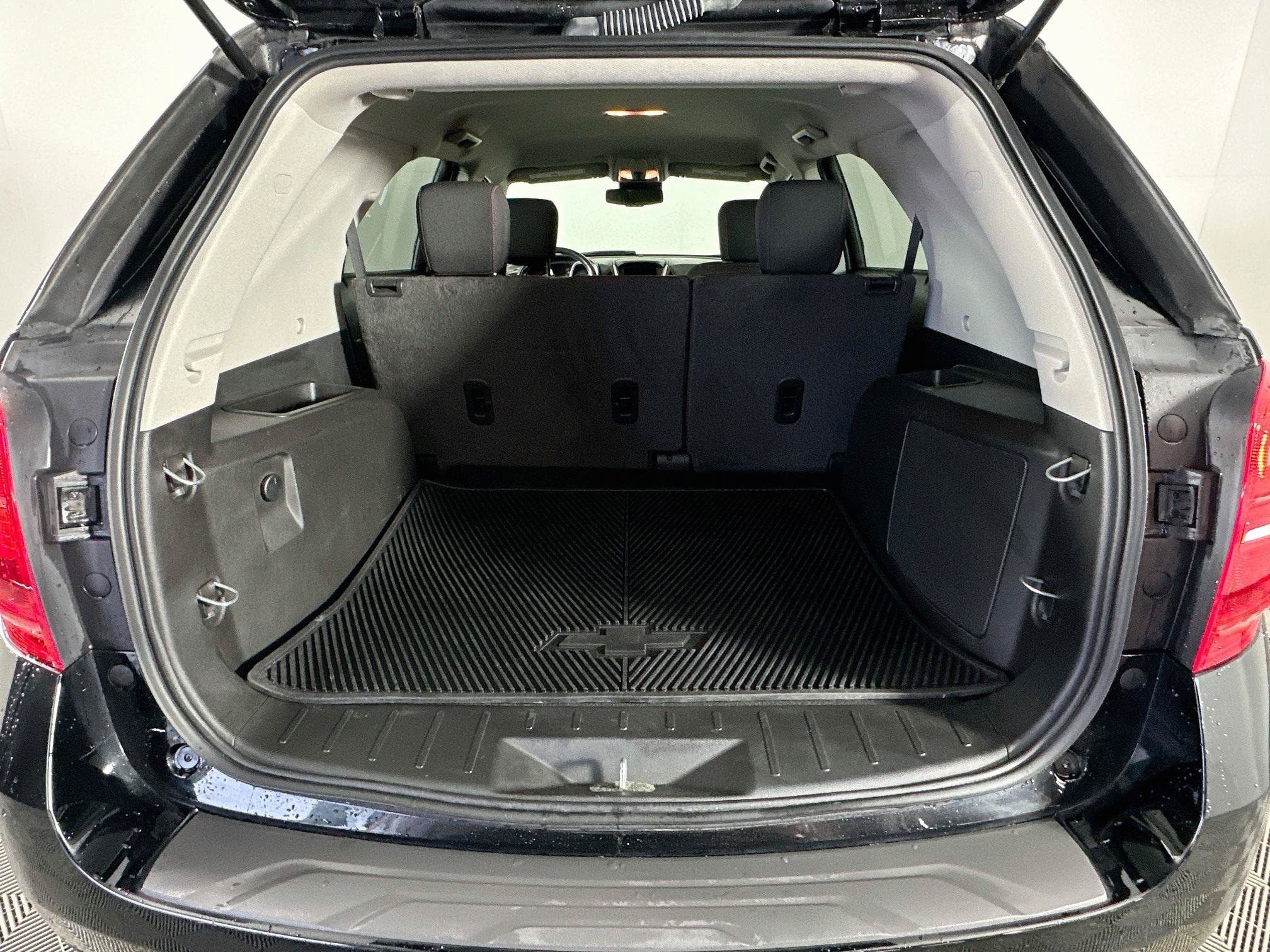 Used 2017 Chevrolet Equinox LT w/ Convenience Package FWD image 25