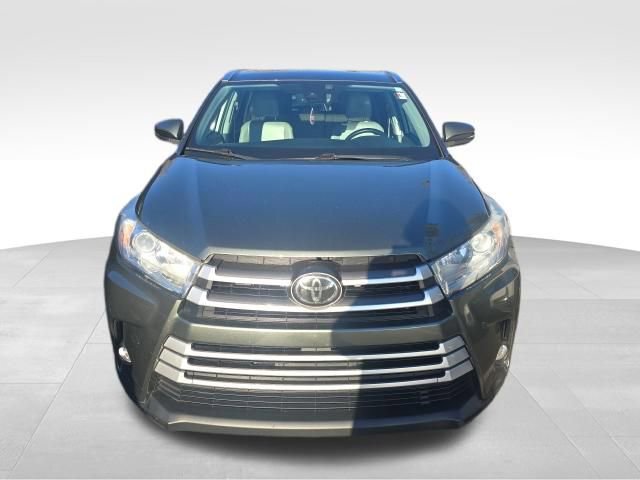Used 2019 Toyota Highlander XLE image 8