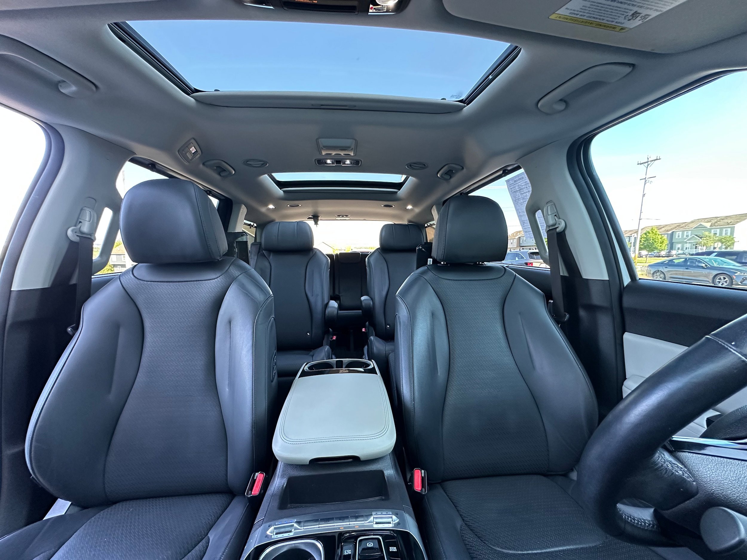 Used 2022 Kia Carnival SX Prestige FWD image 27