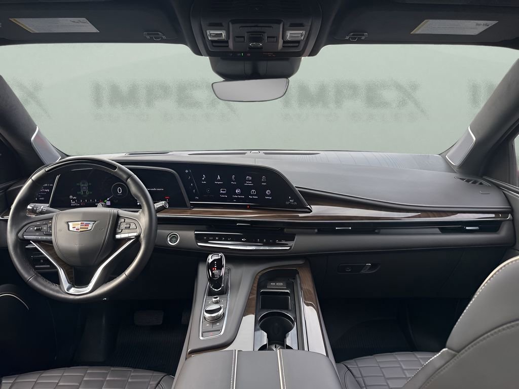 Used 2024 Cadillac Escalade ESV Premium Luxury Platinum image 16