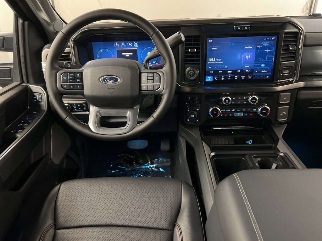 New 2026 Ford F350 Lariat w/ Black Appearance Package image 8