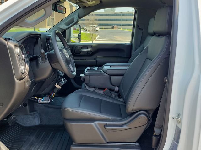 Used 2025 GMC Sierra 3500 Pro w/ Convenience Package AWD/4WD image 6