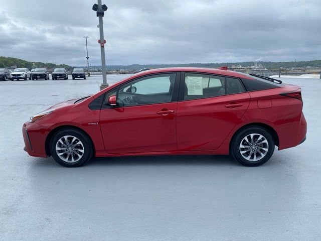 Used 2019 Toyota Prius XLE w/ Premium Convenience Package FWD image 5