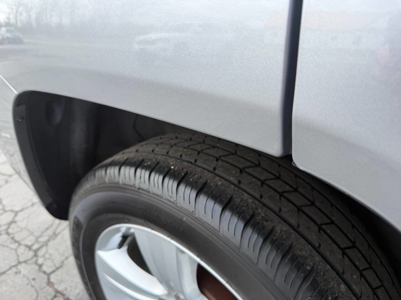 Used 2017 Jeep Compass Latitude image 27