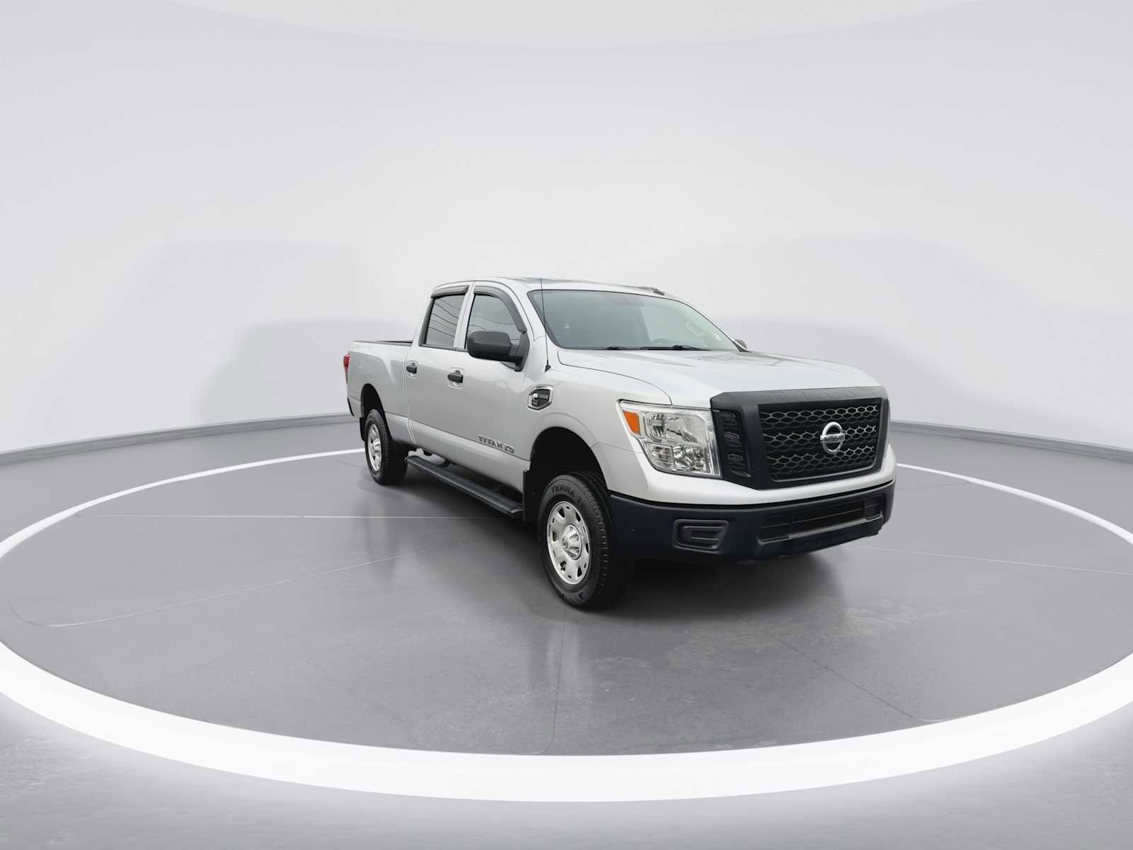 Used 2019 Nissan Titan S w/ S Utility Package image 2