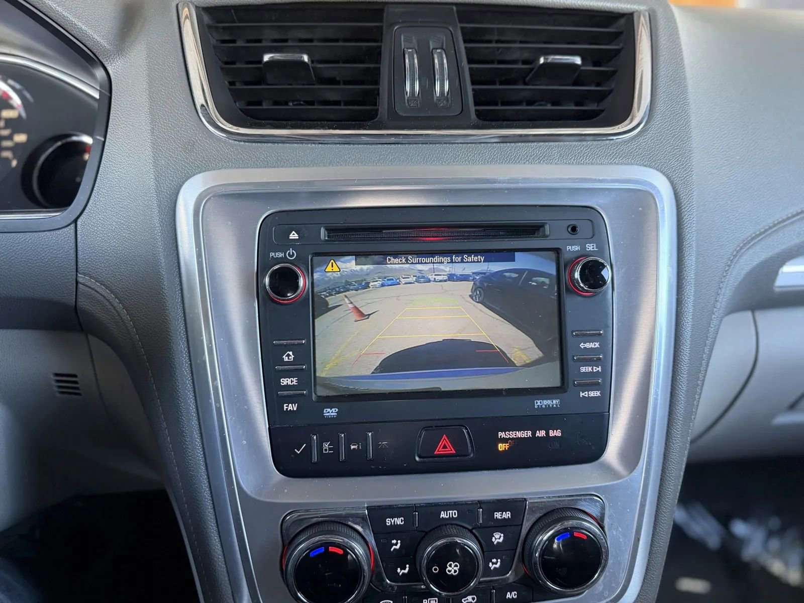 Used 2014 GMC Acadia SLT image 31