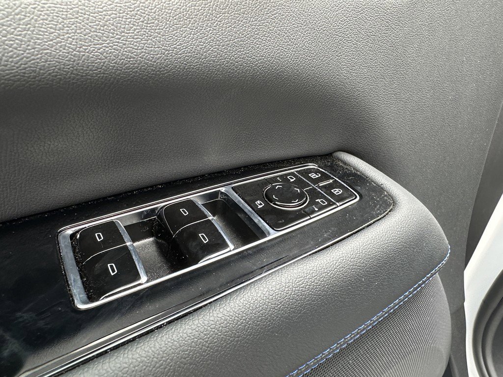 New 2025 Cadillac Escalade IQ Luxury 1 image 19