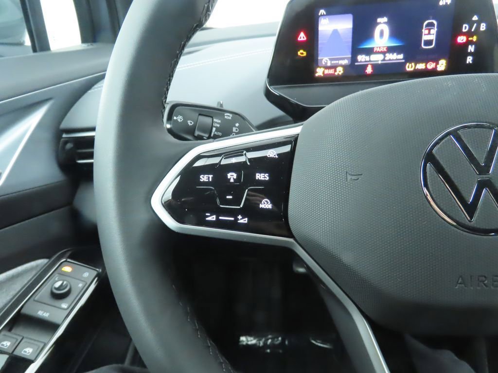 New 2026 Volkswagen ID.4 Pro image 11