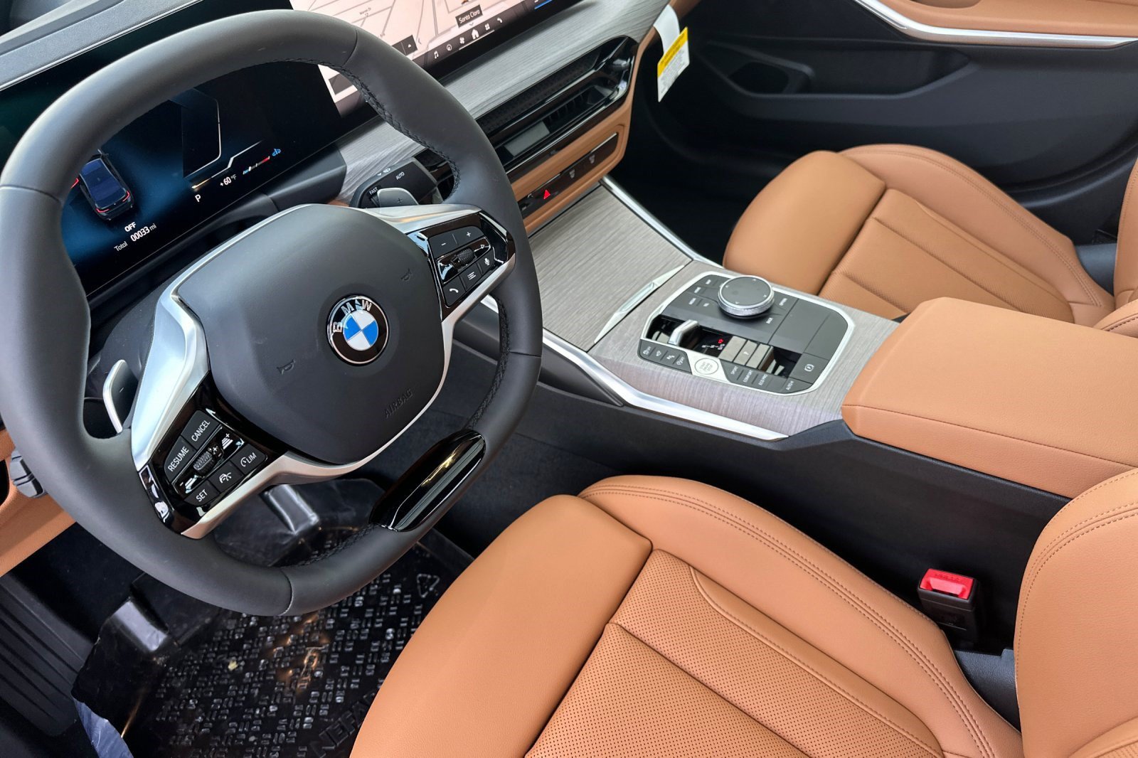 Used 2026 BMW 330i Sedan w/ Premium Package RWD image 4
