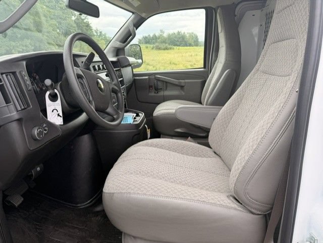 New 2025 Chevrolet Express 2500 w/ Driver Convenience Package RWD image 8
