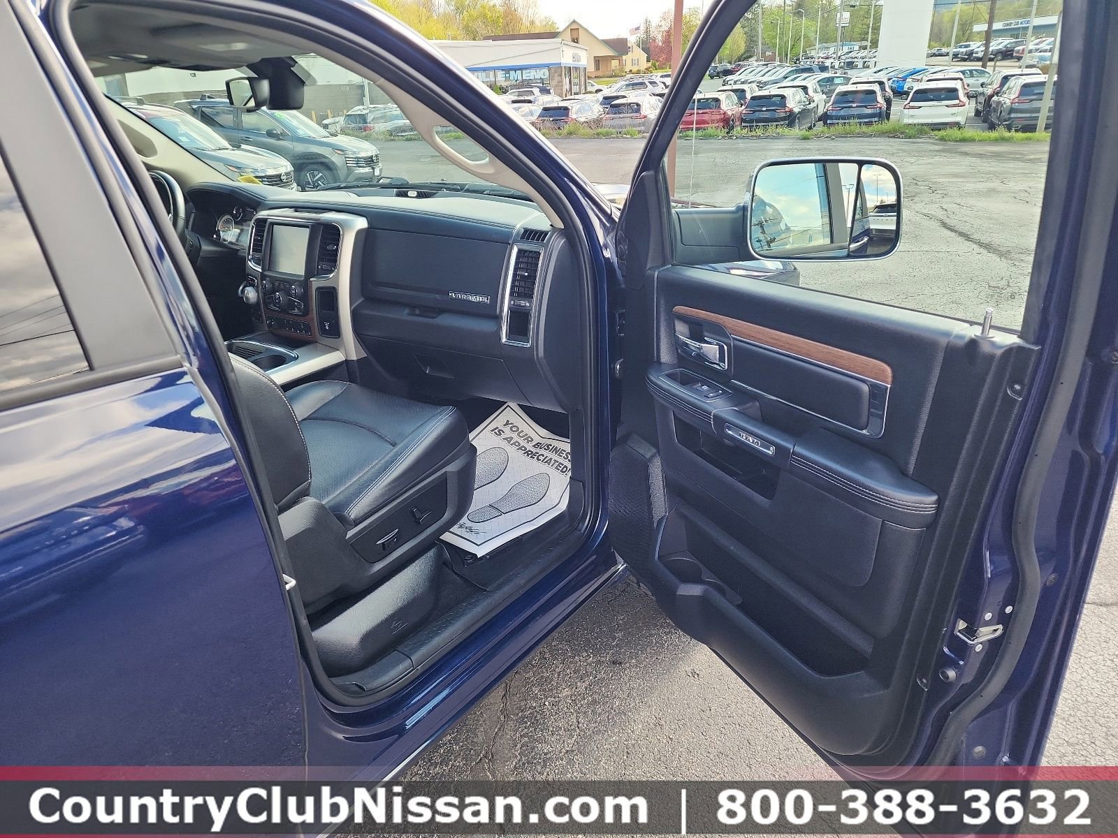 Used 2017 RAM 1500 Laramie AWD/4WD image 31
