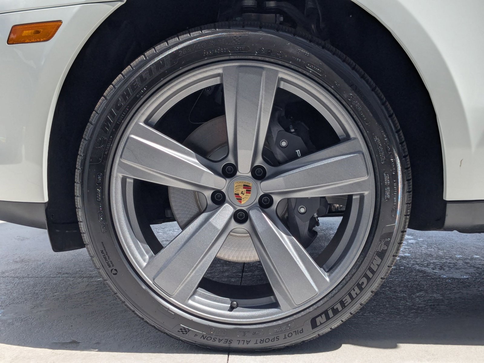 New 2026 Porsche Macan AWD/4WD image 24