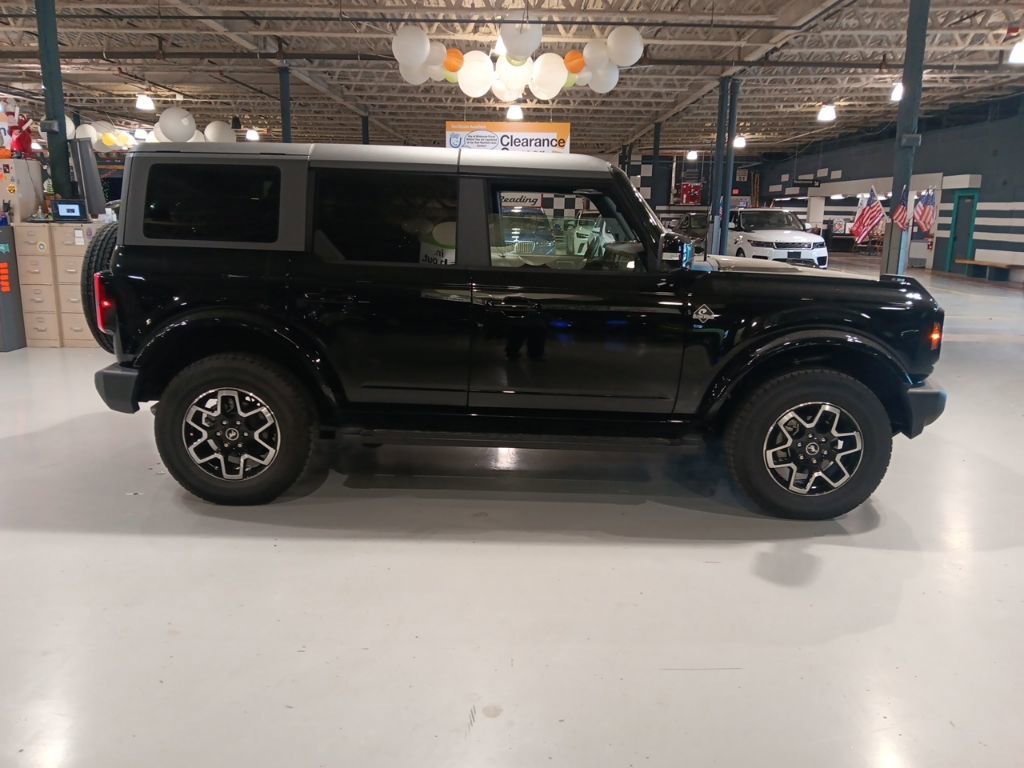Used 2024 Ford Bronco Outer Banks image 5