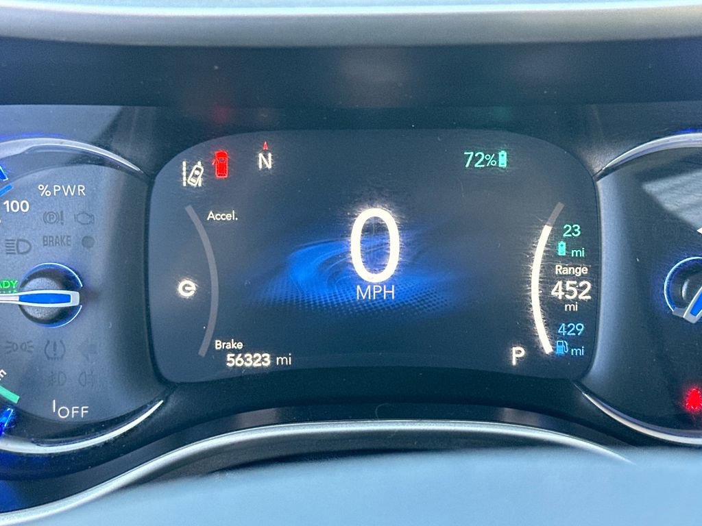 Used 2024 Chrysler Pacifica Select FWD image 12