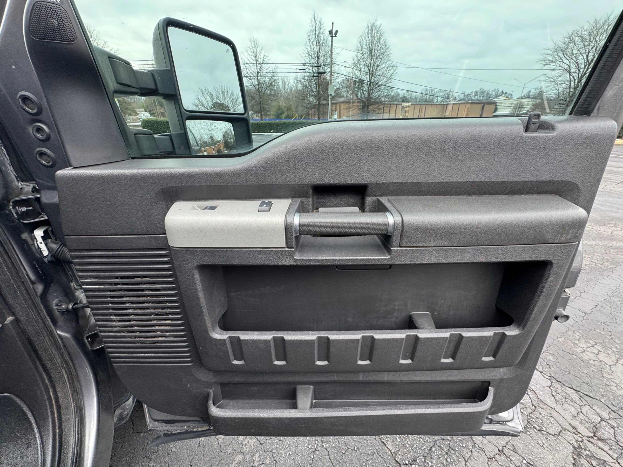 Used 2014 Ford F250 Lariat w/ Lariat Ultimate Package image 23