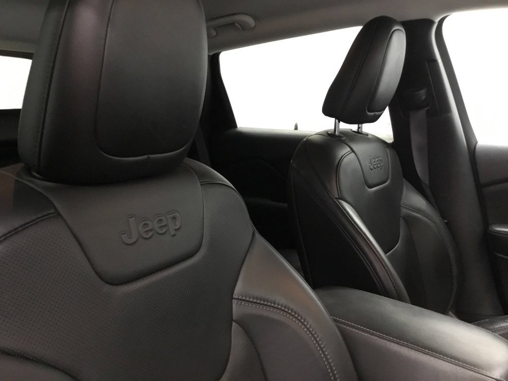 Used 2021 Jeep Cherokee Latitude Lux AWD/4WD image 24