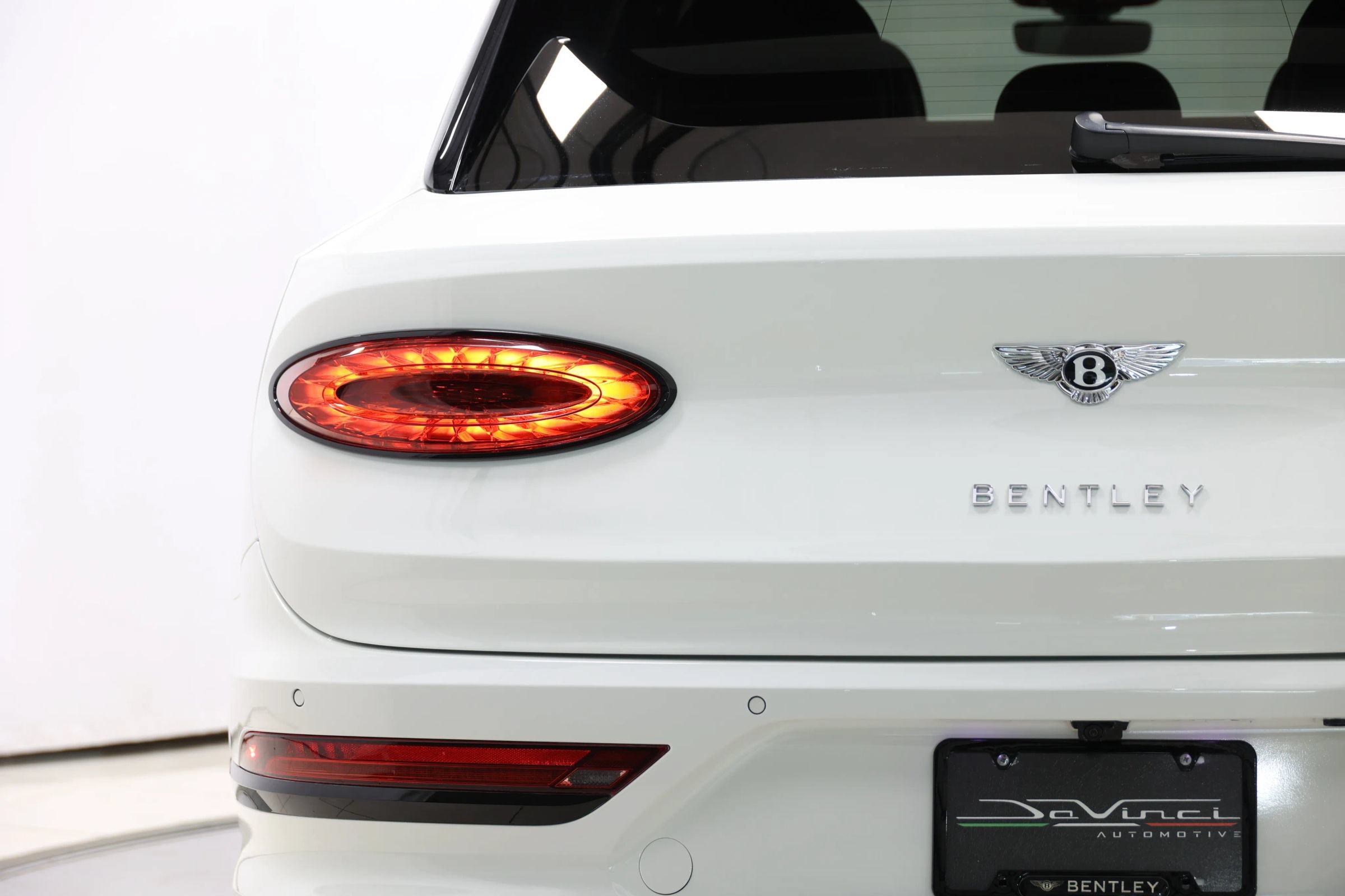 Used 2022 Bentley Bentayga AWD/4WD image 76