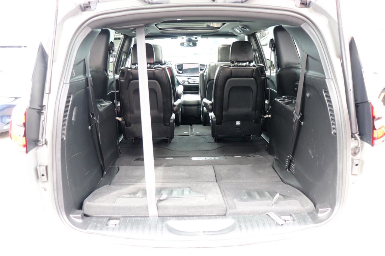 Used 2025 Chrysler Pacifica Limited image 60