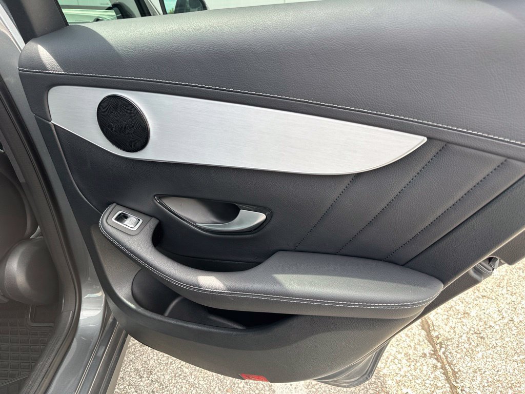 Used 2022 Mercedes-Benz GLC 43 AMG 4MATIC image 29
