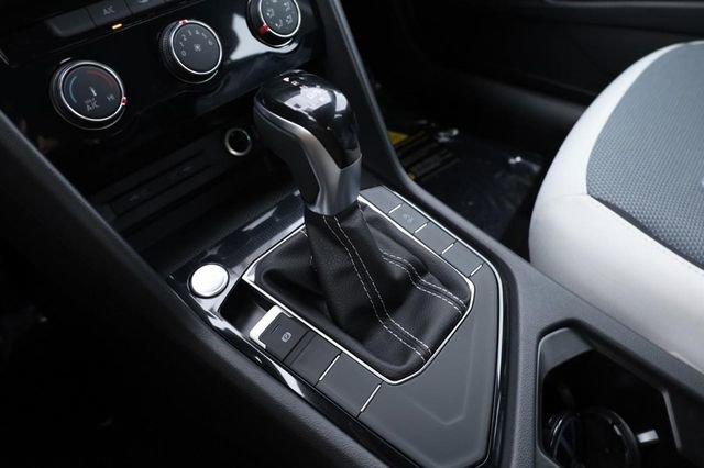 New 2026 Volkswagen Taos S image 15