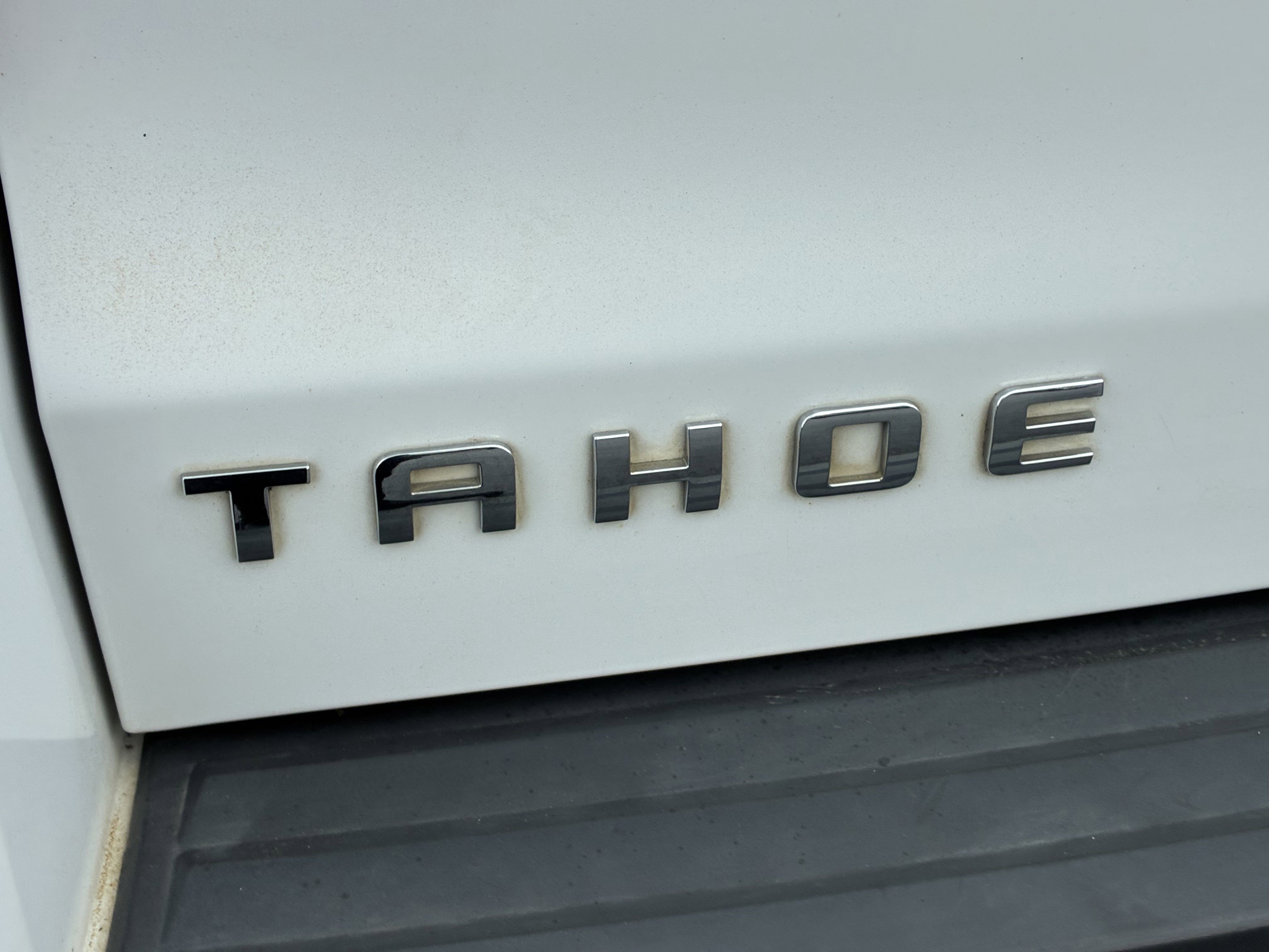 Used 2019 Chevrolet Tahoe LS w/ All-Season Package RWD image 19