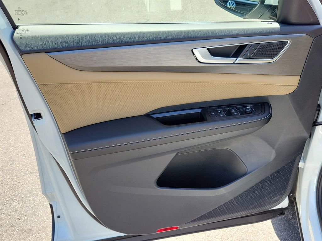 Used 2026 Volkswagen Atlas Cross Sport SE FWD image 16