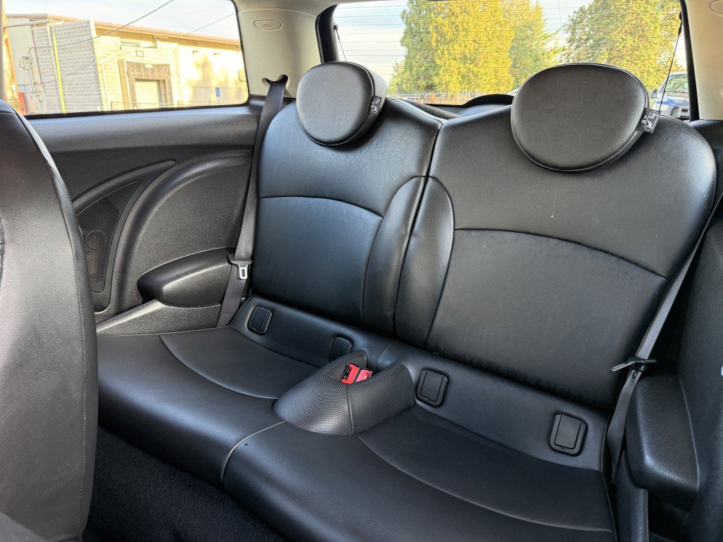 Used 2012 MINI Cooper Hardtop FWD image 17