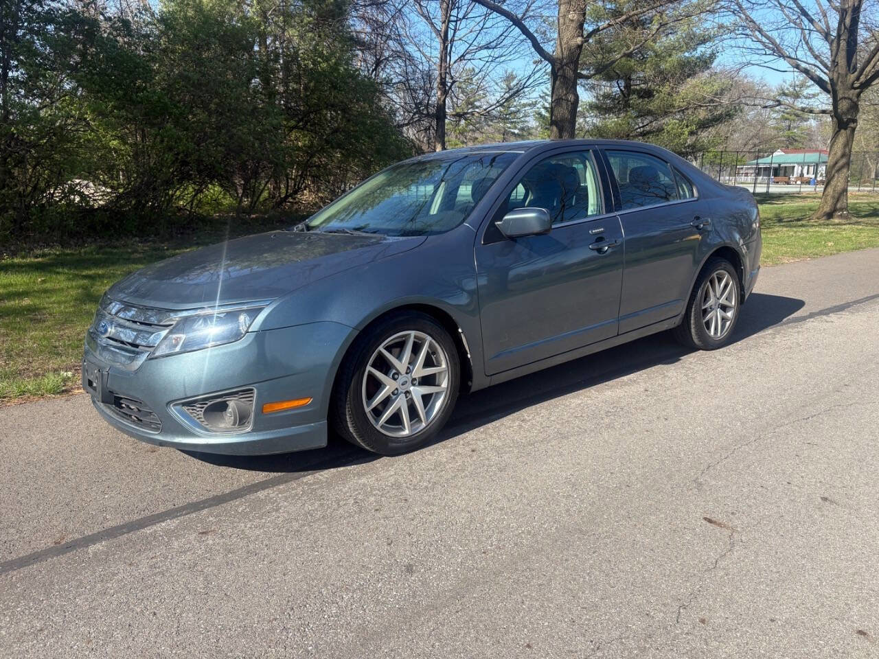 Used 2012 Ford Fusion SEL image 1