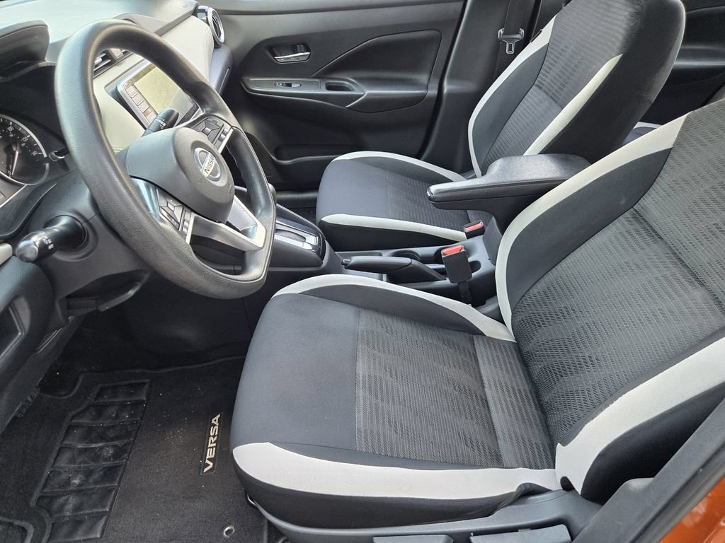 Used 2020 Nissan Versa SV FWD image 9