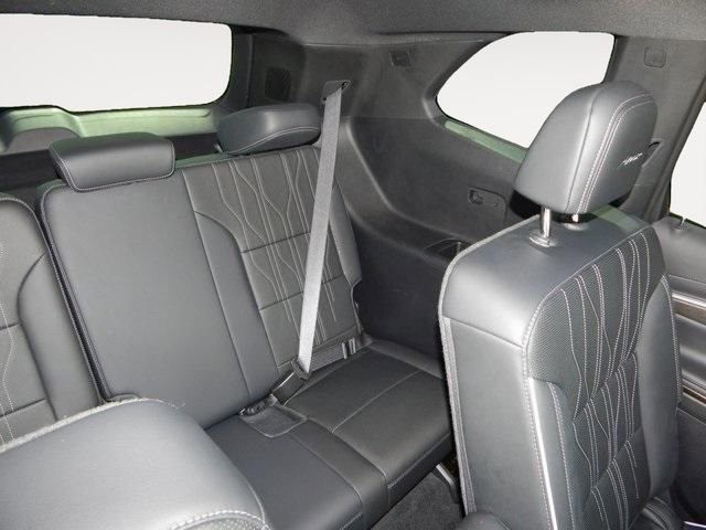 Used 2025 Buick Enclave Avenir w/ Super Cruise Package image 13