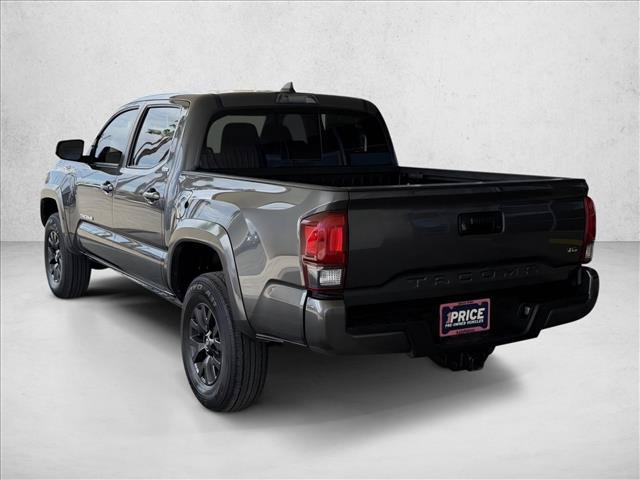 Used 2022 Toyota Tacoma SR5 w/ Technology Package RWD image 3