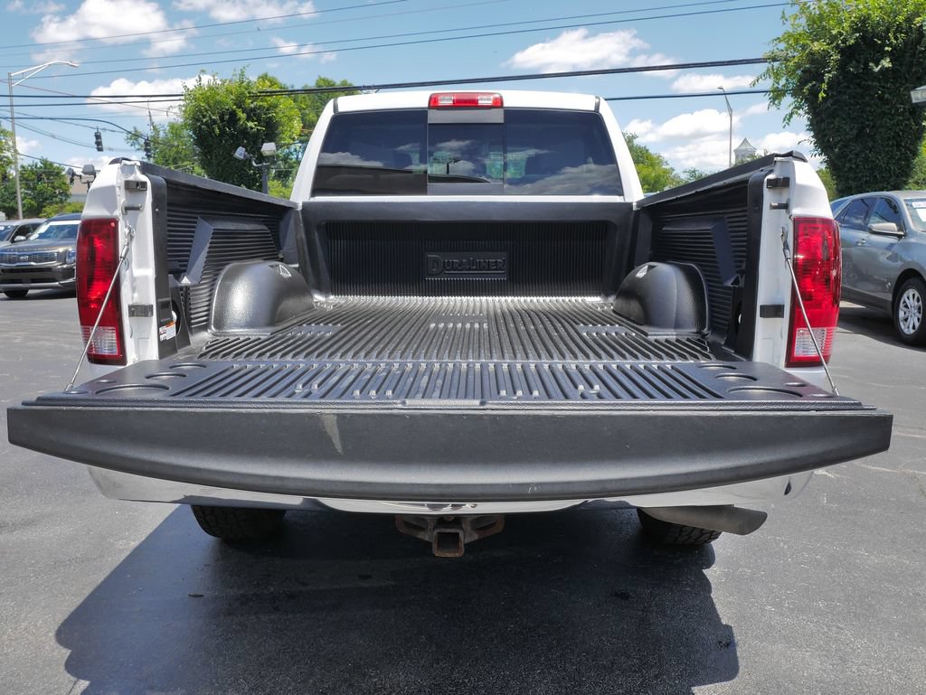 Used 2019 RAM 1500 Classic SLT w/ Protection Group AWD/4WD image 15