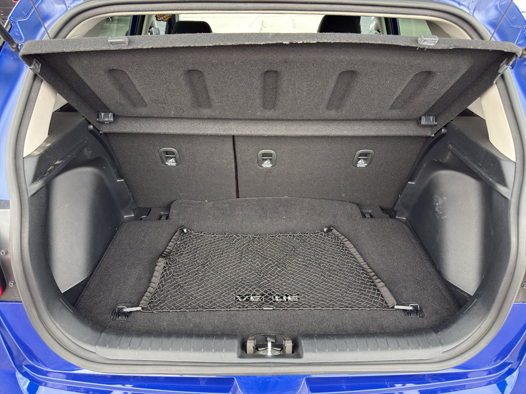 Used 2022 Hyundai Venue SEL FWD image 11