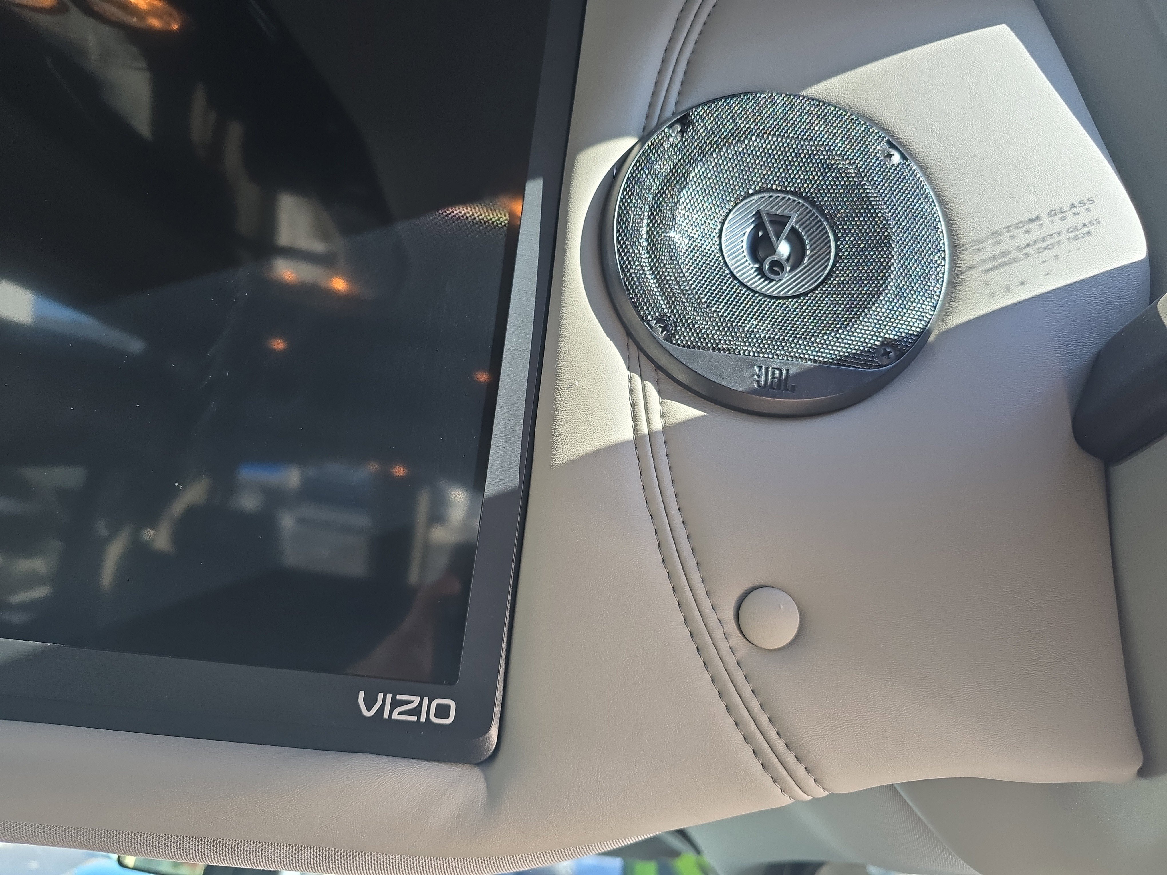 Used 2021 Chevrolet Express 2500 LS w/ Enhanced Convenience Package image 25