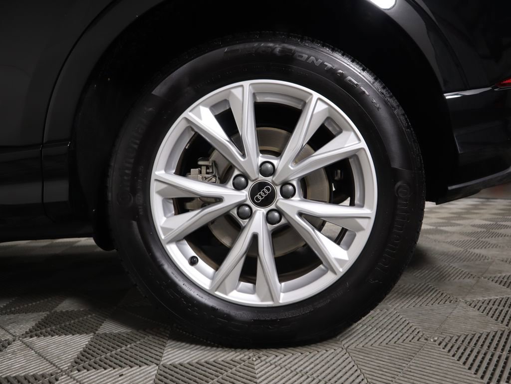 Certified 2025 Audi Q3 2.0T Premium w/ Convenience Package image 31