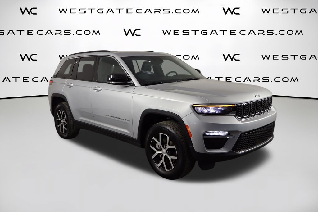 Used 2025 Jeep Grand Cherokee Limited w/ Trailer Tow Package AWD/4WD image 54