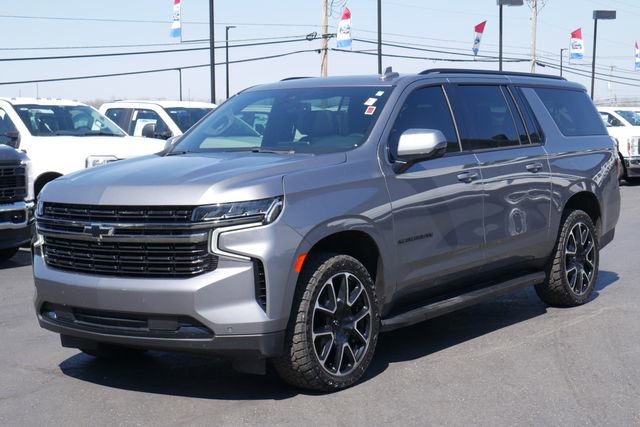 Used 2021 Chevrolet Suburban RST w/ Luxury Package AWD/4WD image 9