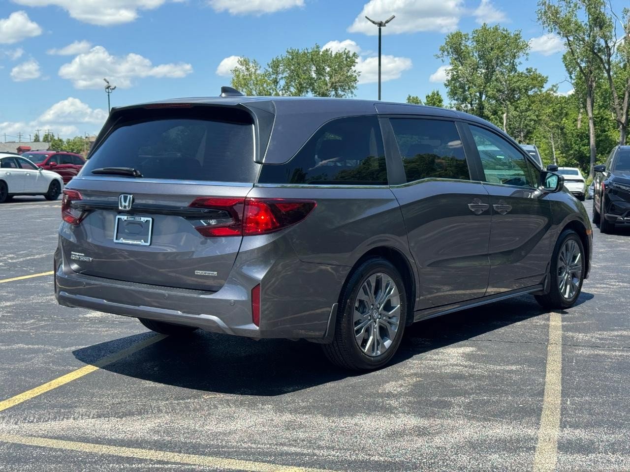 Used 2026 Honda Odyssey Touring image 4
