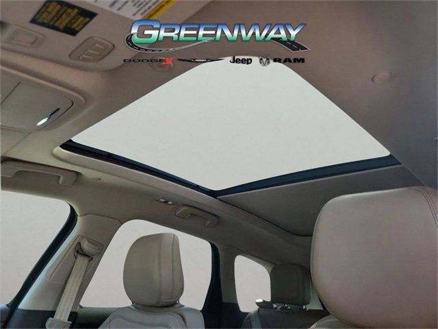 Used 2020 Lincoln Corsair Reserve w/ Elements Package image 13